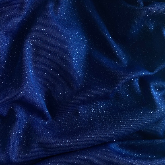 Navy Blue Long Prom/ Gala/ Event Dress (open to offers) - Picture 6 of 15